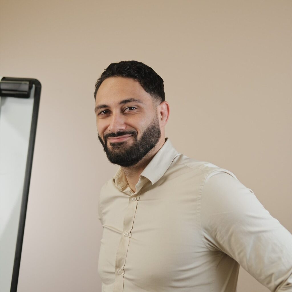 Bekir Özkan, AI-specialist